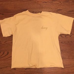 Brandy Melville honey tee 💘